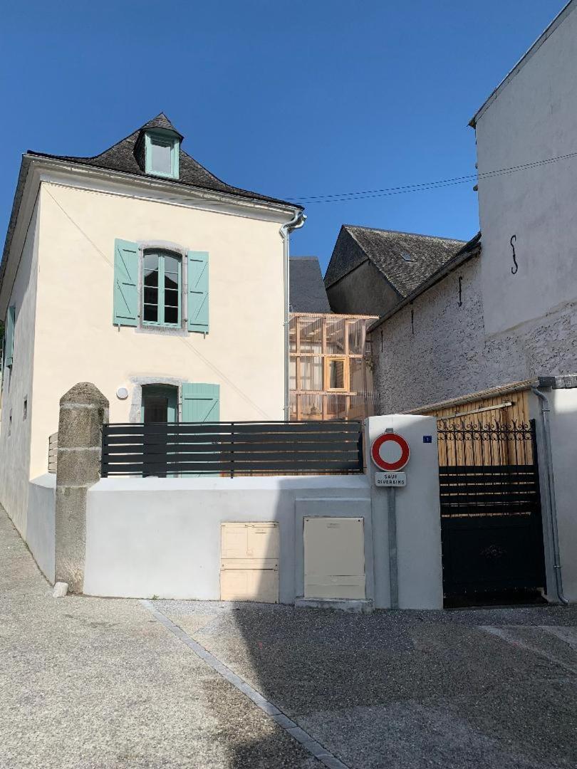 Le Mandragot Aparthotel Bedous Exterior photo